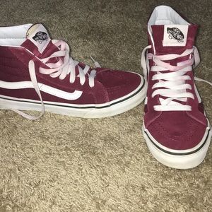Women’s maroon vans
